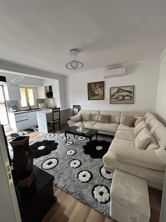 شقة Flat In Berat'S Center المظهر الخارجي الصورة