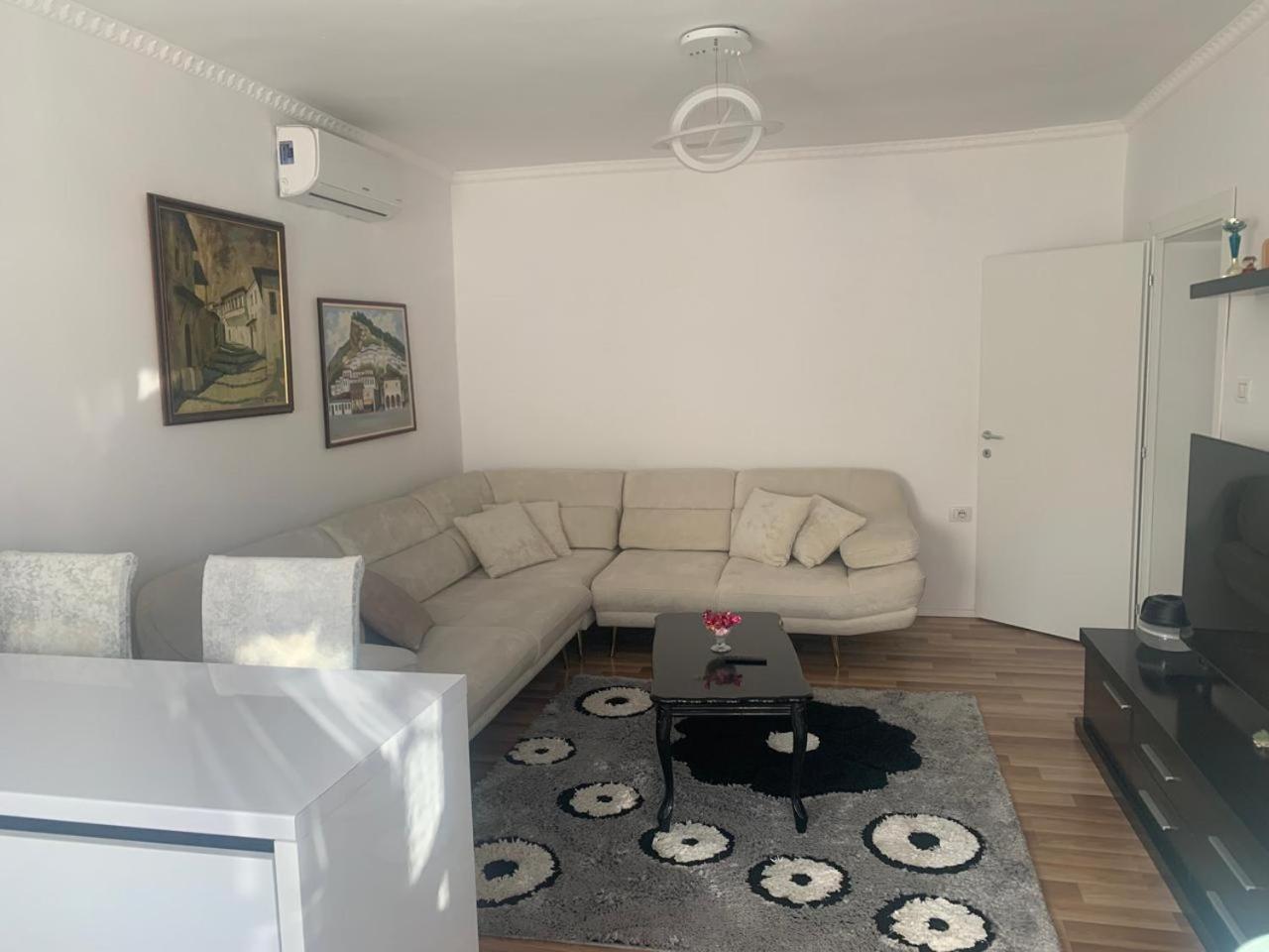 شقة Flat In Berat'S Center المظهر الخارجي الصورة