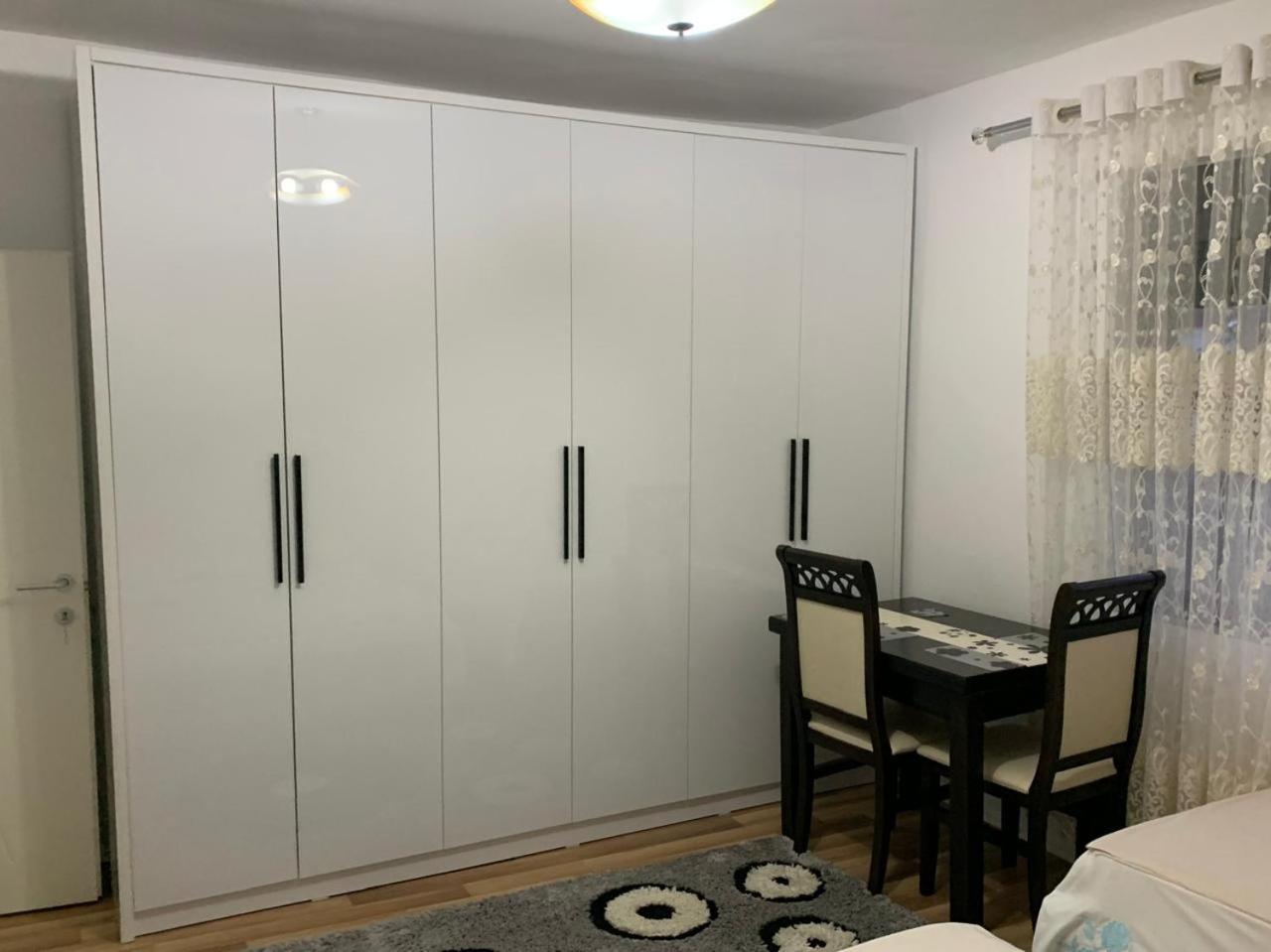 شقة Flat In Berat'S Center المظهر الخارجي الصورة