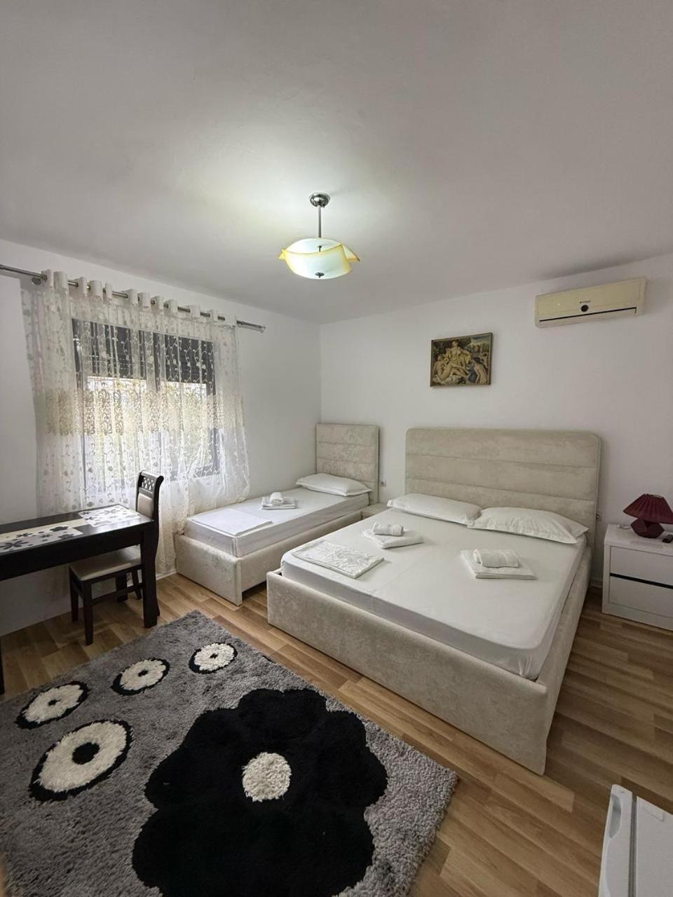 شقة Flat In Berat'S Center المظهر الخارجي الصورة